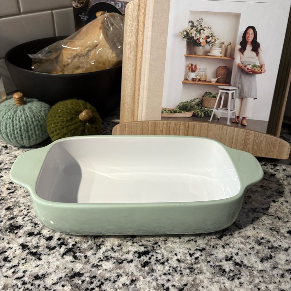 New KitchenAid 4.5 qt rectangle bakeware